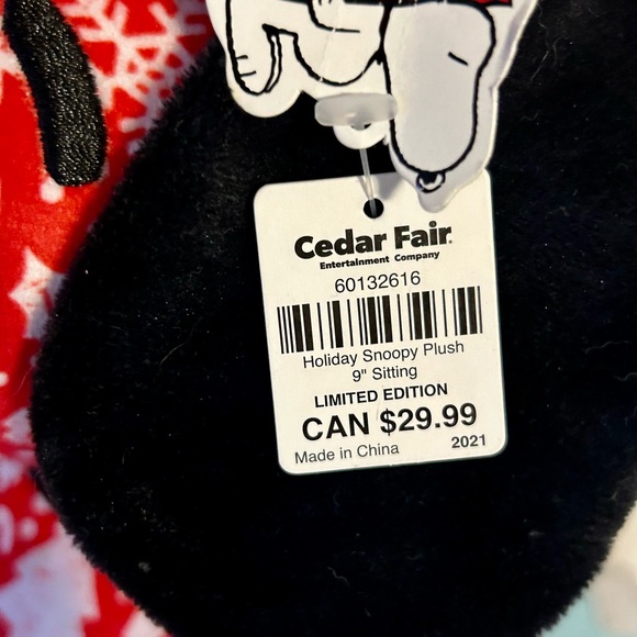 BUNDLE! SEALED Charlie Brown Christmas Blu-ray + LIMITED EDITION Snoopy Plushie - Picture 6 of 6